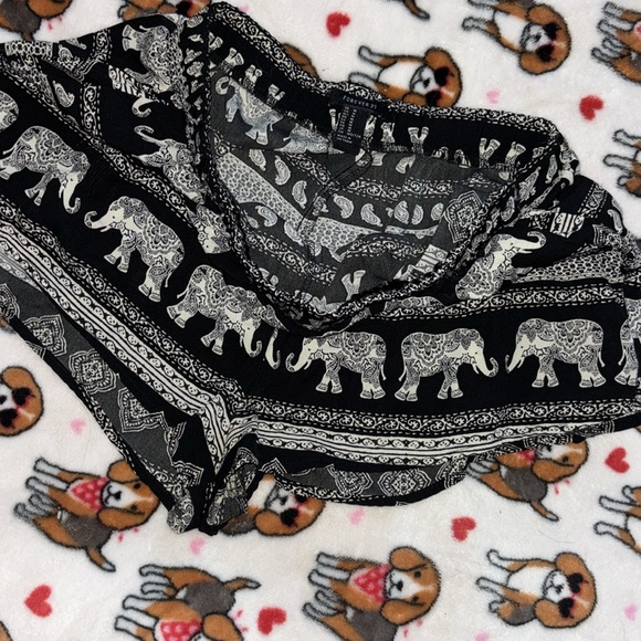 Forever 21 Shorts - Picture 2 of 2